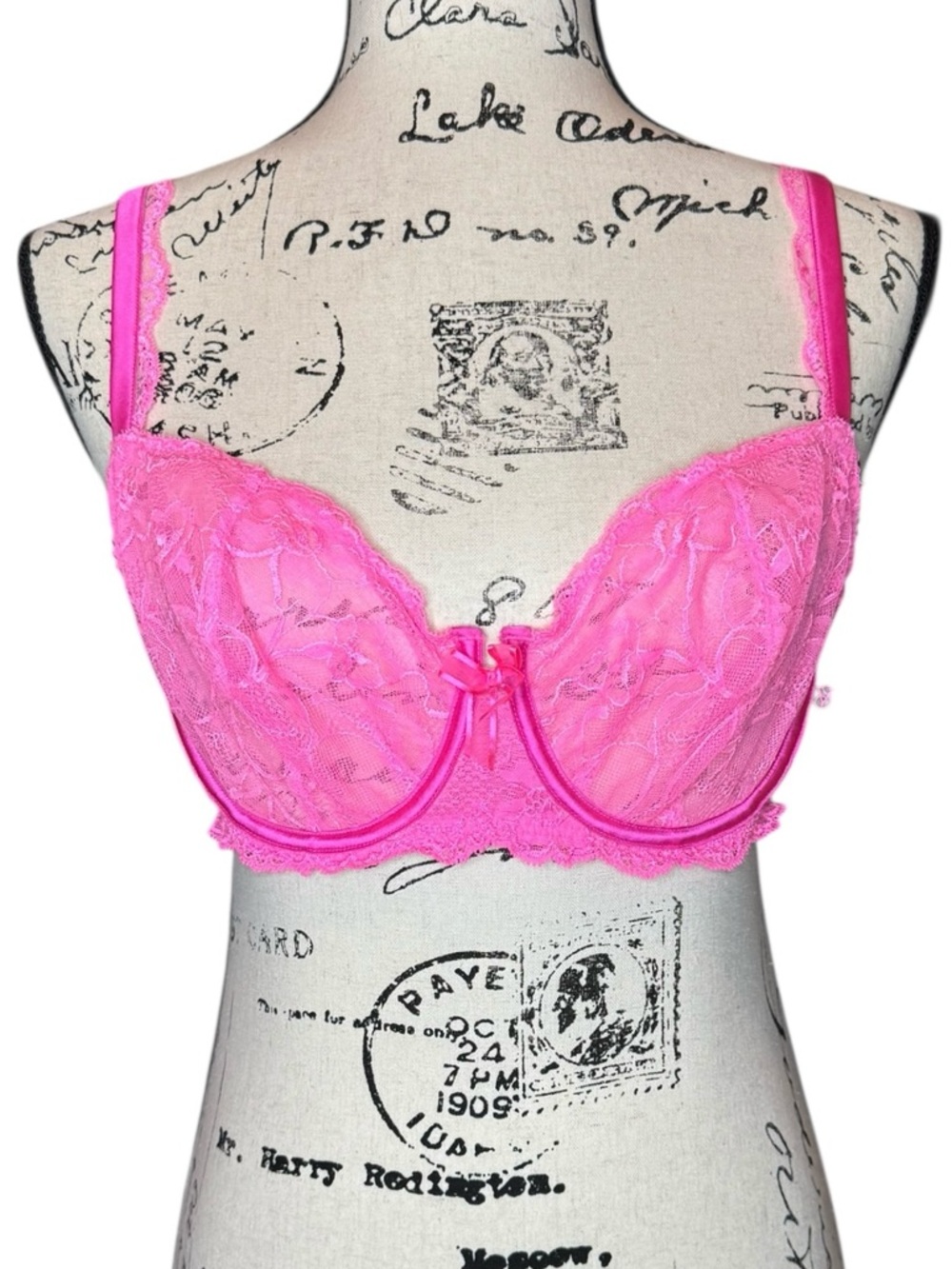 VICTORIA’S SECRET Unlined Demi Hot Pink Lace Bra Size 36D
